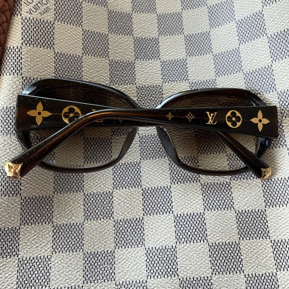 Louis Vuitton brown sunglasses - Picture 3 of 11